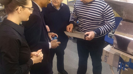 On March 03, the outstanding scientist, metallurgist, Professor of Cambridge University, Sir Garry Bhadeshia visited REC Mekhanobr Tekhnika on the invitation of the RAS Academician, Leonid Vaisberg
