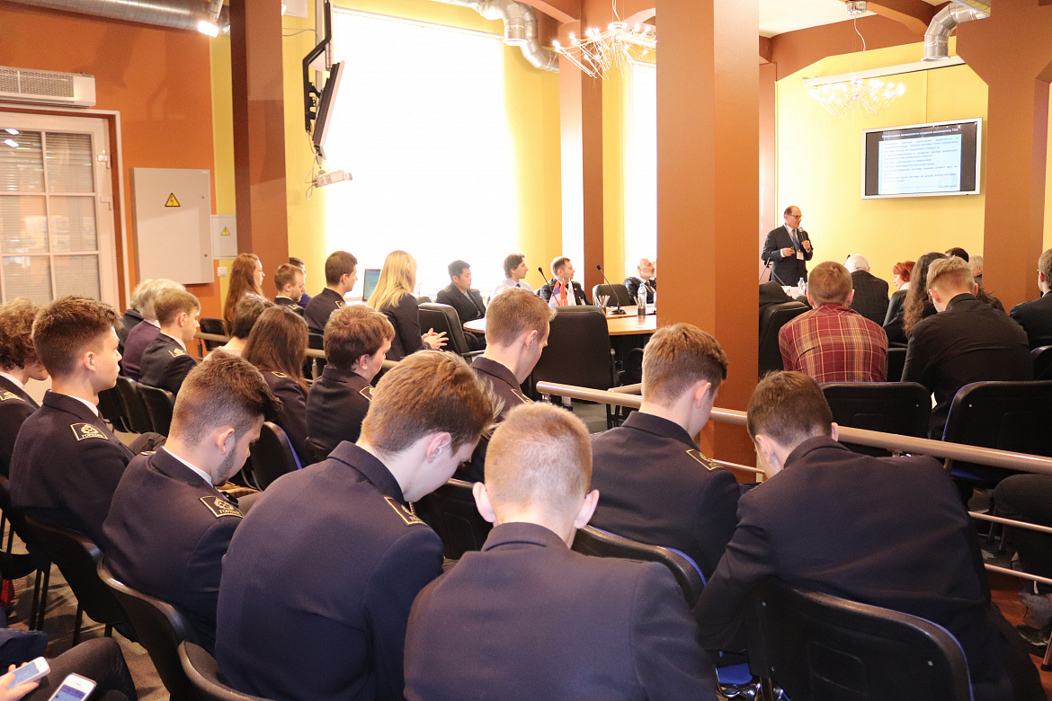 On March 20, 2018, the II session of the School of Young Scientists came to a close at REC Mekhanobr Tekhnika
